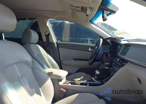 2016 Kia Optima Ex z USA, uszkodzony, nr VIN 5XXGU4L37GG058017